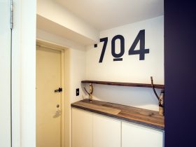 704_9